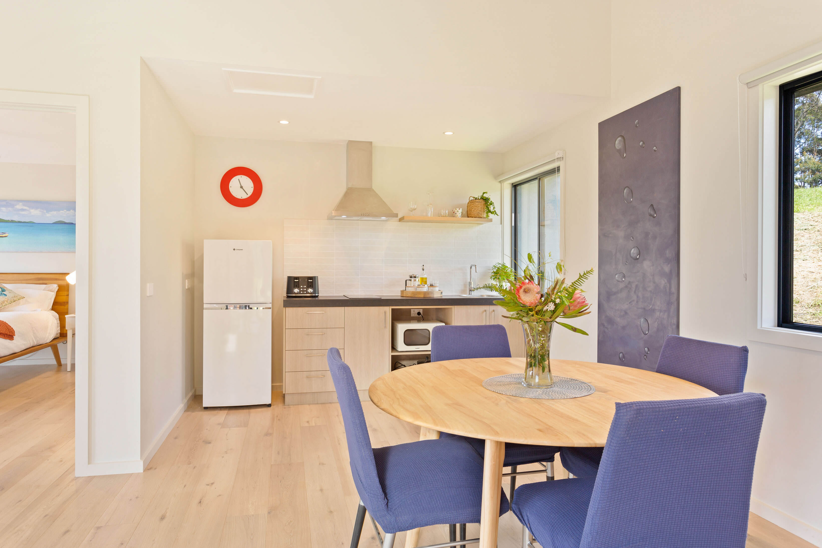 Spacious kitchen and dinning area at Eagles Nest B&B